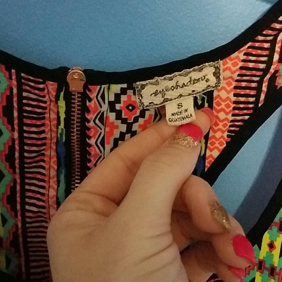 Eyeshadow racerback tank size small hotpink - Picture 2 of 5